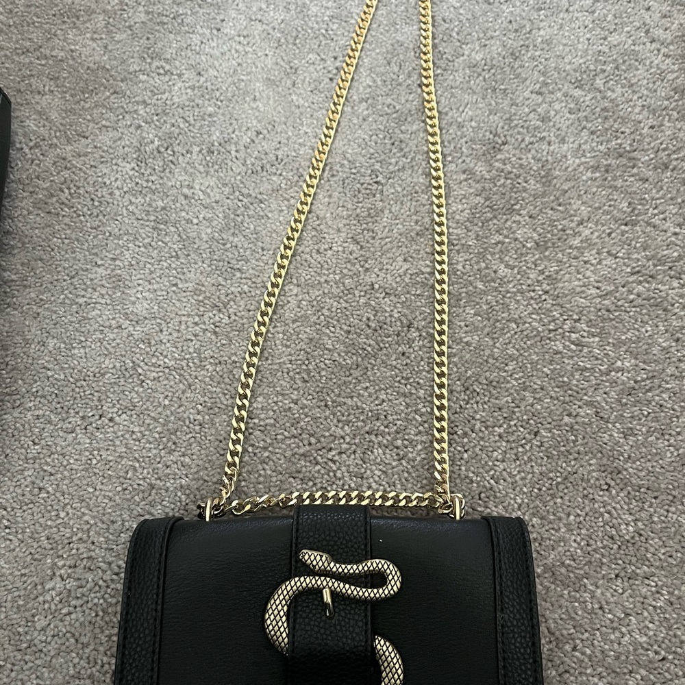 Express Black Crossbody Bag with Gold Chain